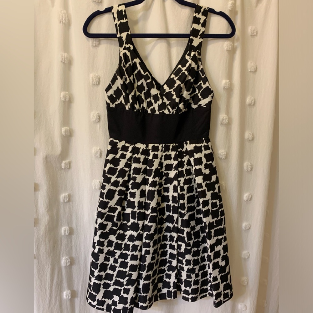 Silk dress White House black market